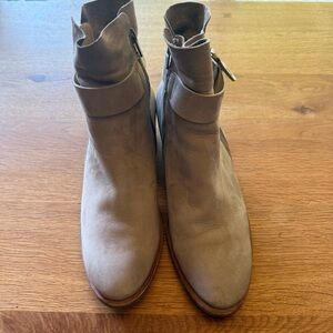 Paul Green Taupe Dallas Ankle Booties